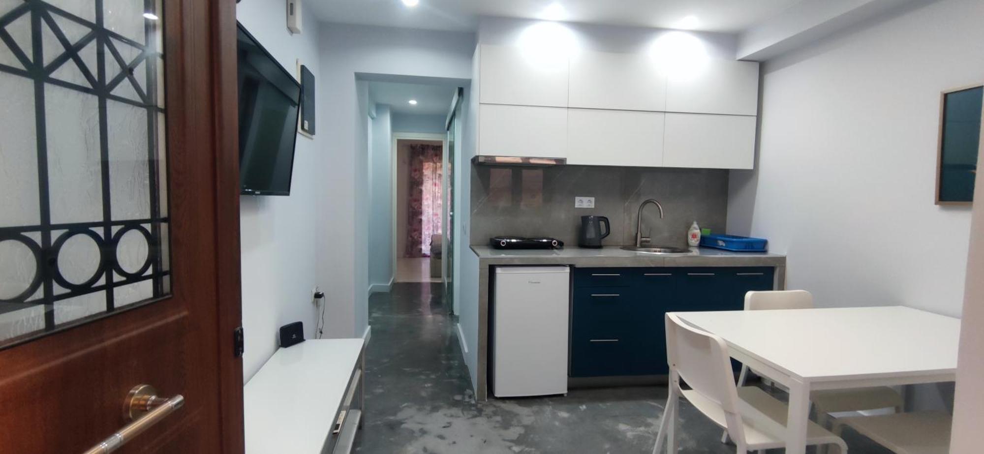 New Apartment With A Separate Entrance Near The Subway. Athene Buitenkant foto